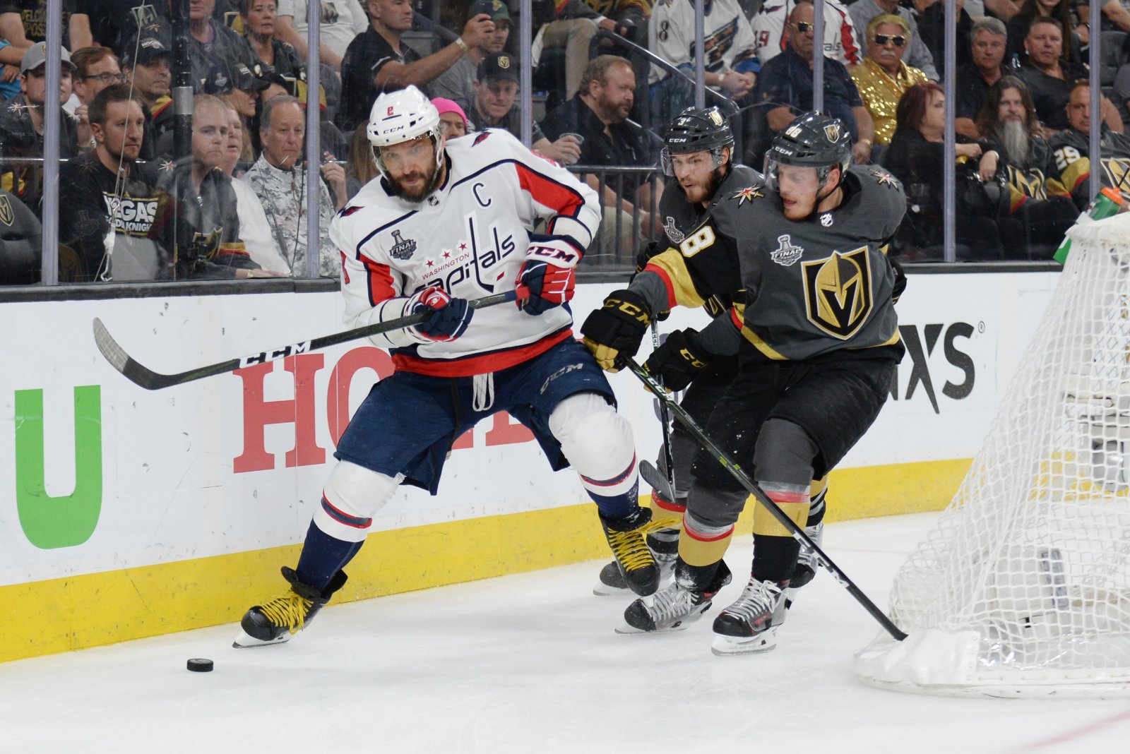 Las Vegas Golden Knights show NHL teams 